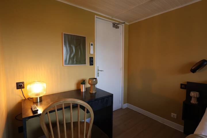 Room 48 of 128