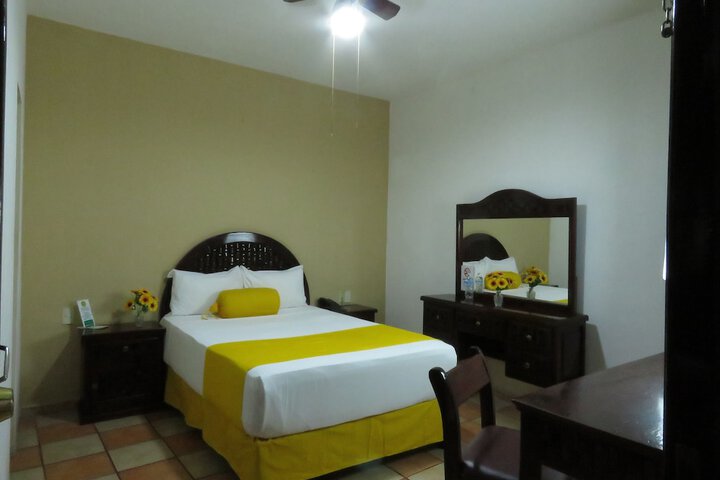 Room 9 of 17