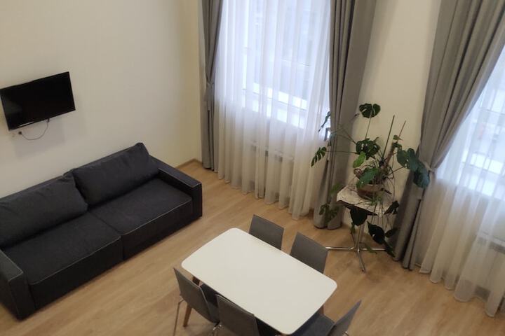 Room 10 of 128