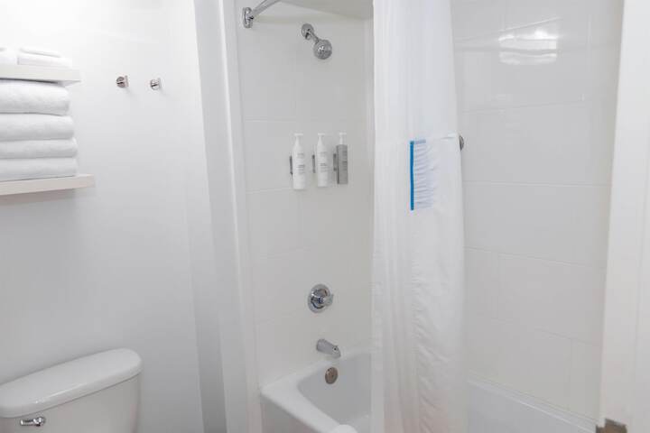 Clean Restrooms