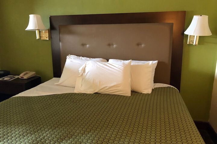 Room 2 of 12