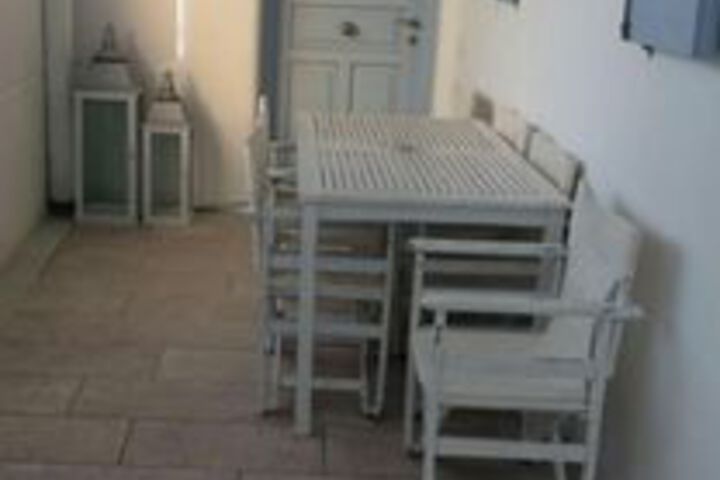 Room 9 of 22