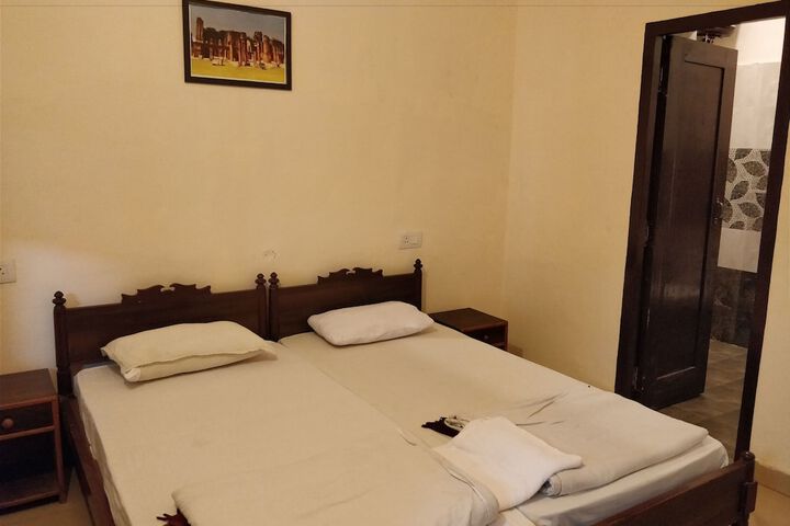 Room 19 of 52