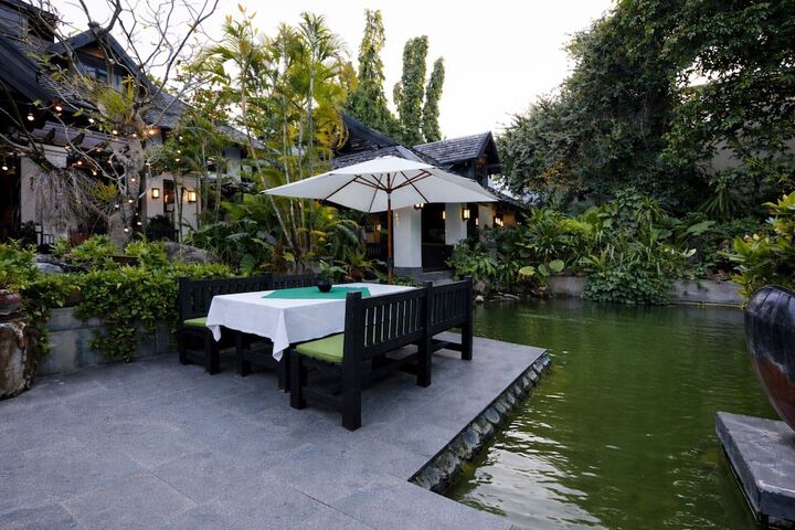 Hotel Exterior 54 of 68