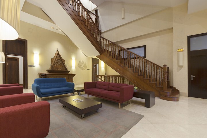 Guest Lobby