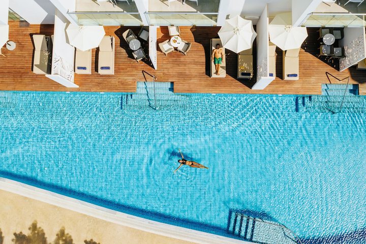 Pool 59 of 110