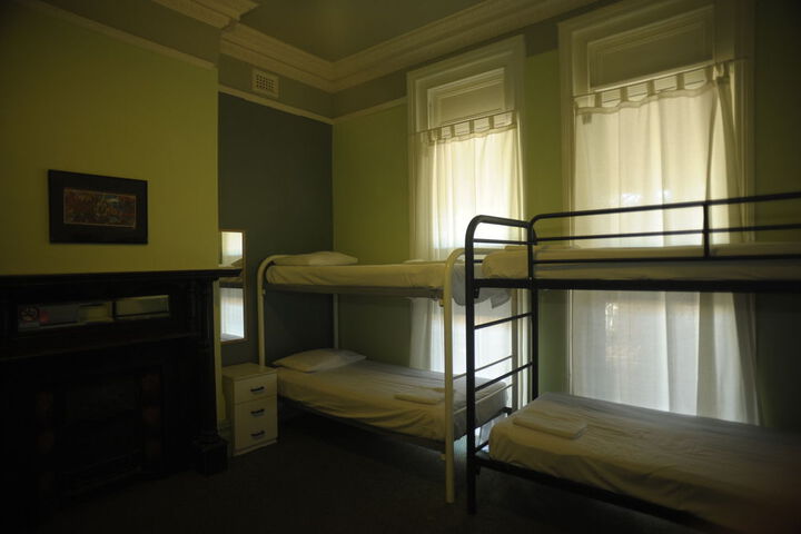 Room 12 of 34