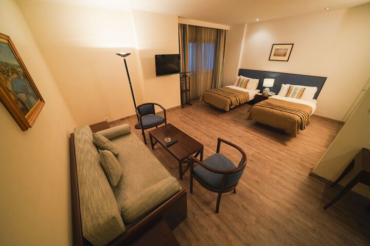 Room 58 of 99