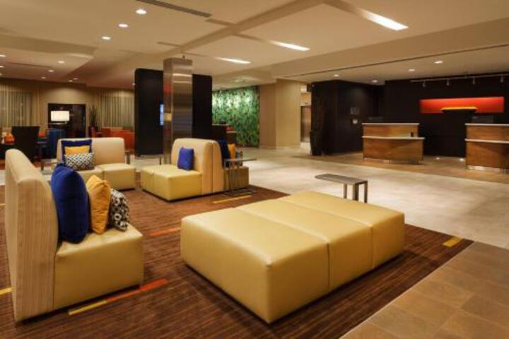 Hotel Interior 4 of 33