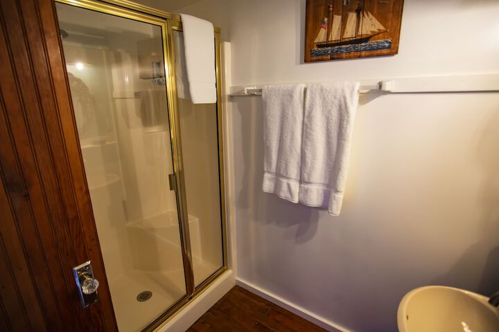 Room 44 of 83