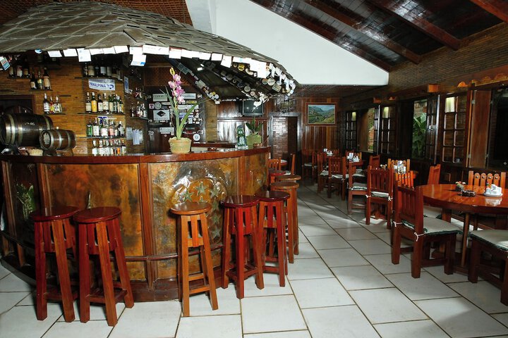 Lounge 41 of 42