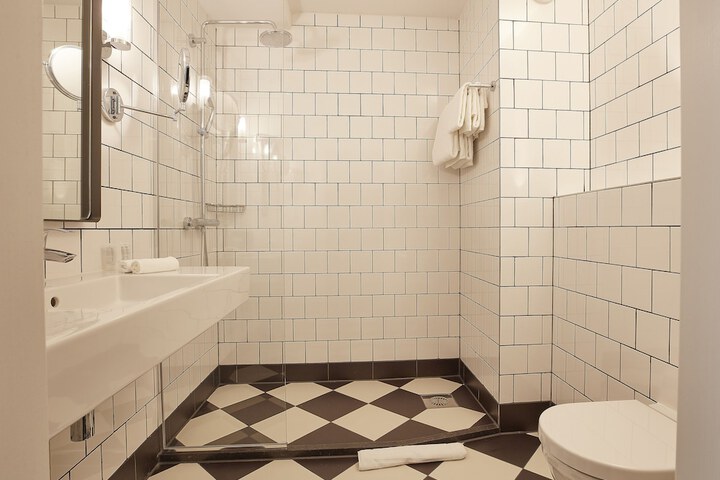 Bath Interior