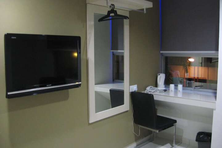 Room 16 of 21