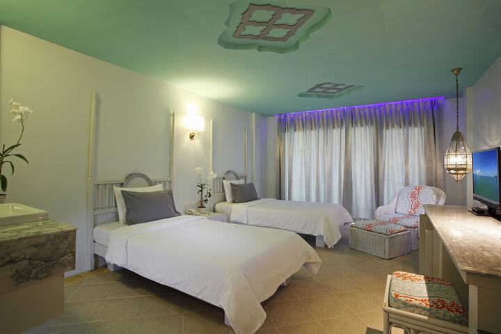 Room 20 of 189