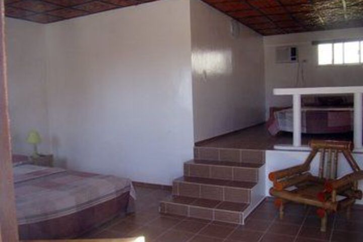 Room 19 of 36