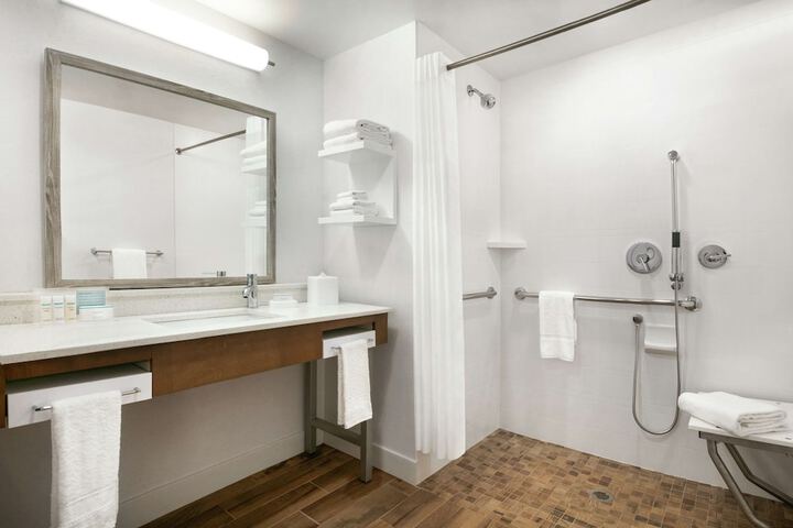 Bathroom shower