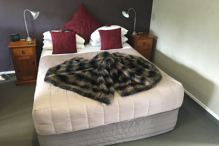 Room 3 of 40