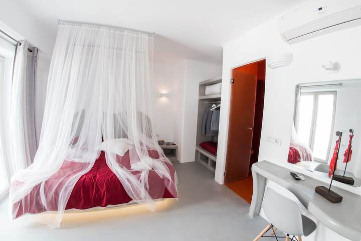 Room 21 of 230