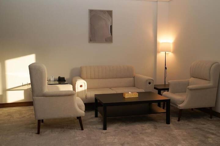 Room 15 of 27