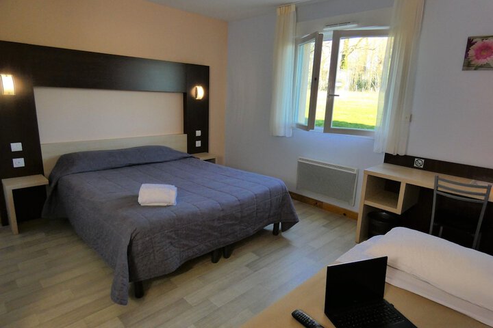 Room 13 of 35