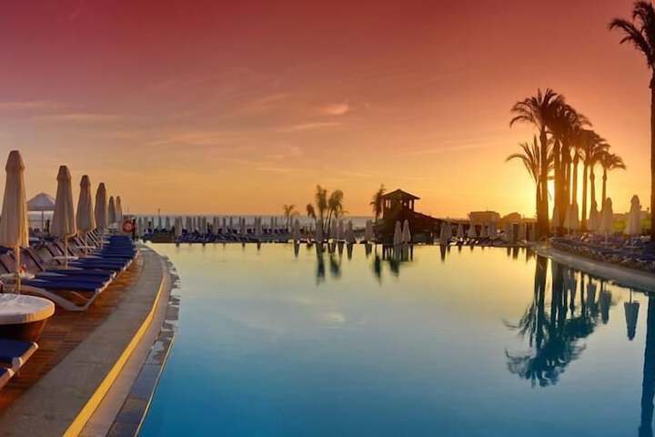 Pools & Facilities