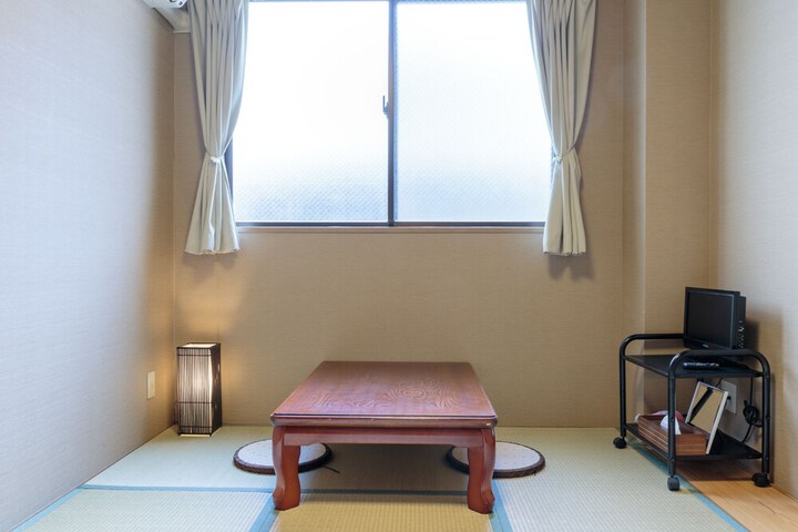 Room 18 of 84