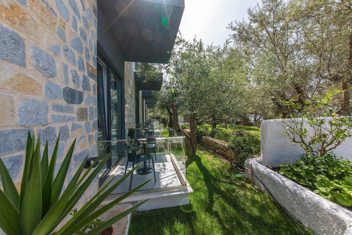 Terrace/Patio 21 of 46