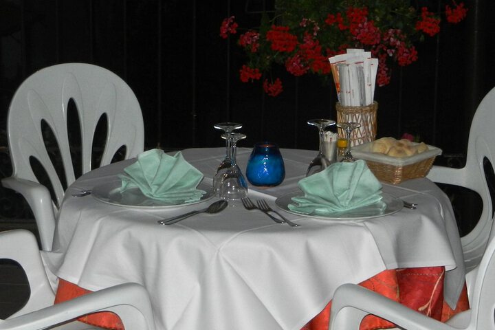 Dining 47 of 62