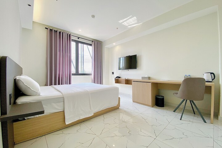 Room 13 of 34