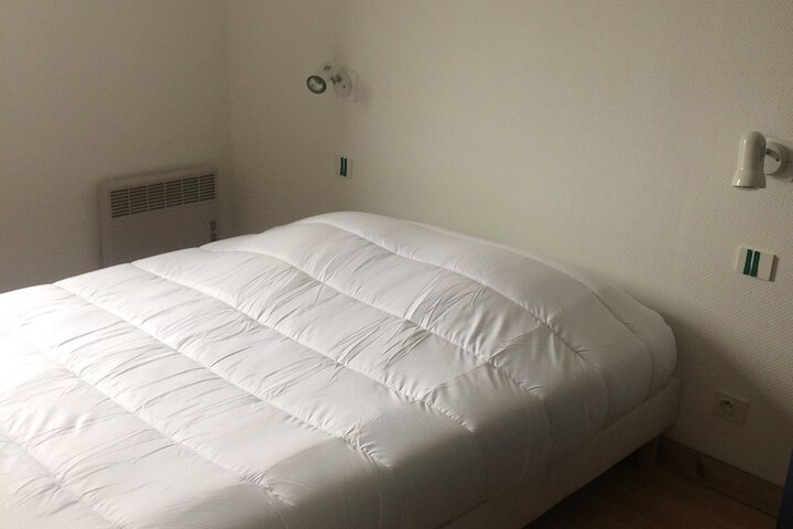 Room 4 of 22