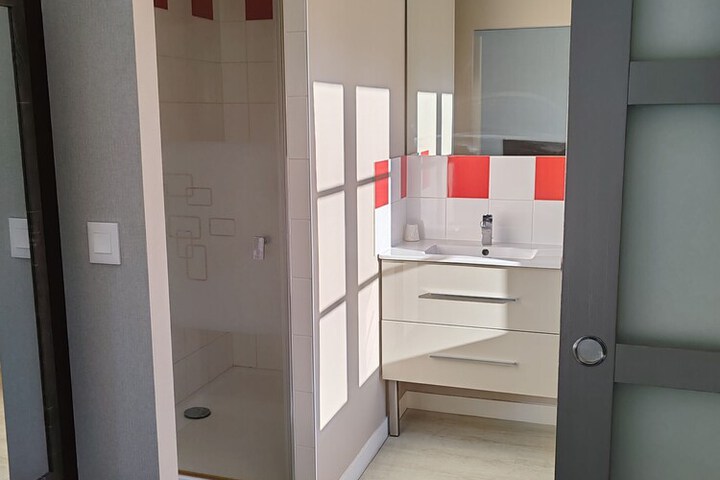 Room 7 of 14