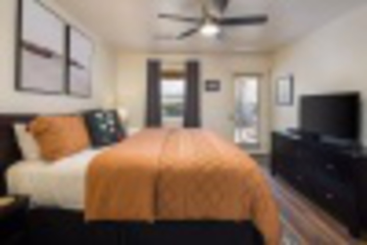 Room 76 of 108