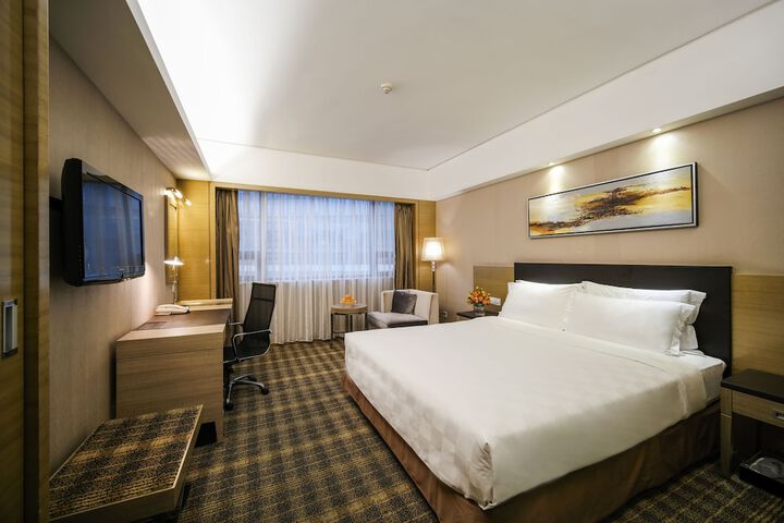 Room 10 of 60