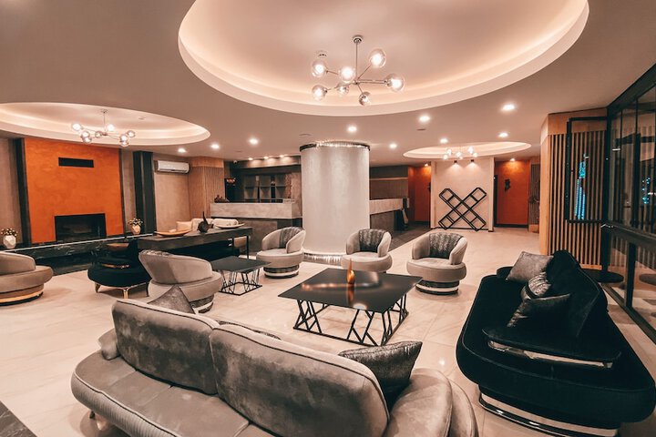 Hotel Interior 4 of 28
