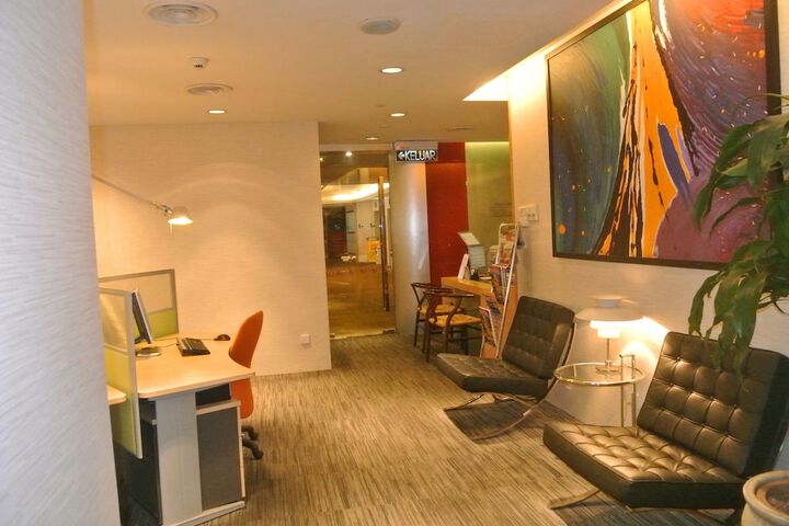 Business Center 61 of 71