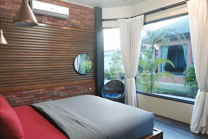 Room 27 of 53