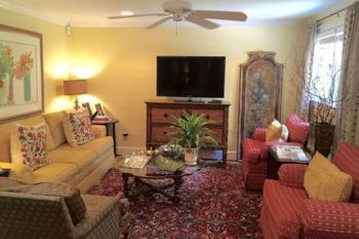 Room 9 of 15