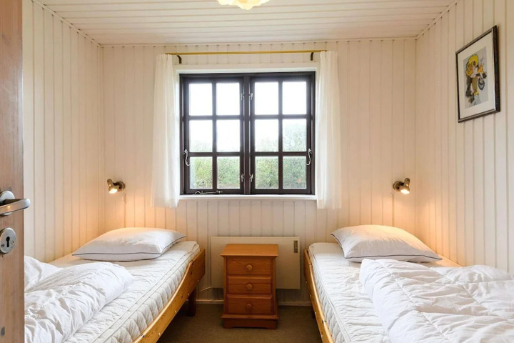 Room 3 of 15