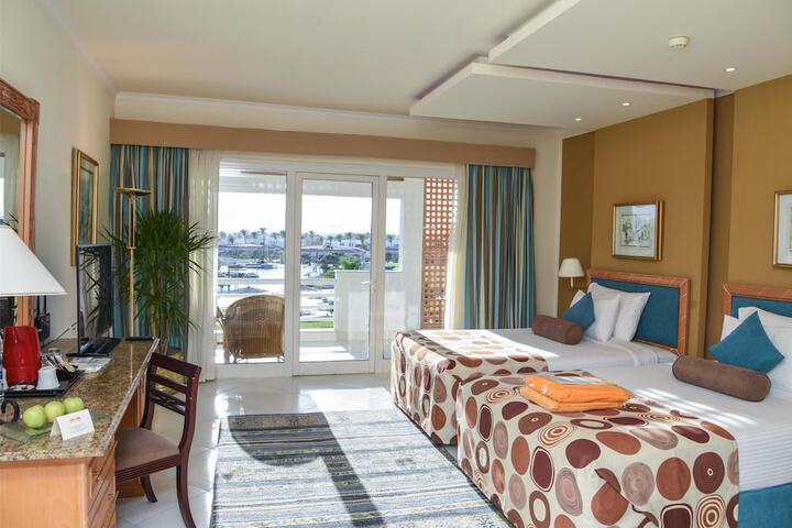 Room 45 of 155