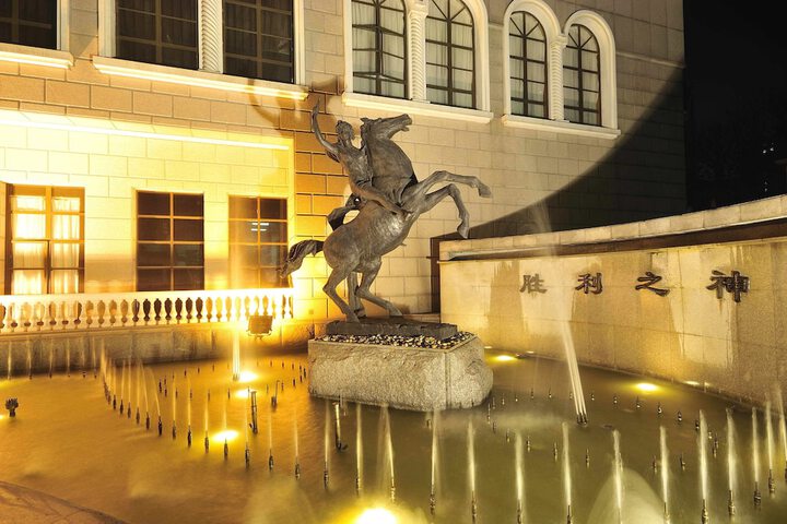 Hotel Exterior 61 of 64