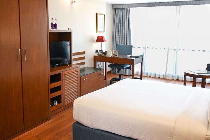 Room 16 of 116