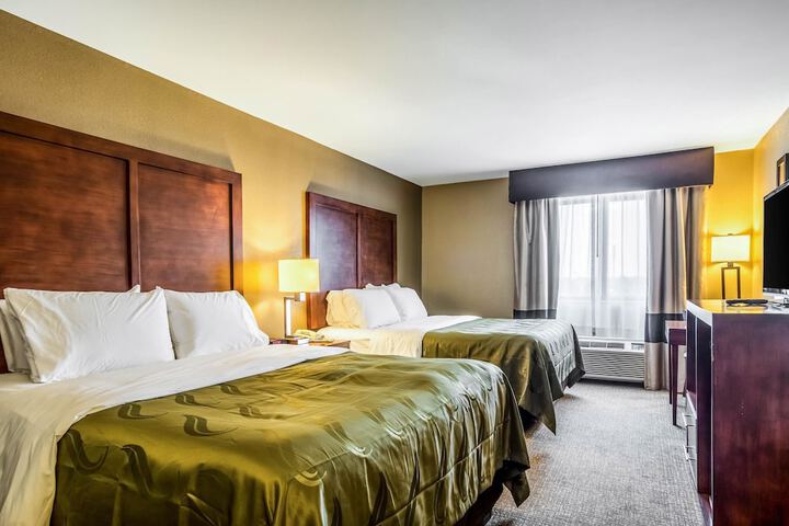 Room 4 of 30