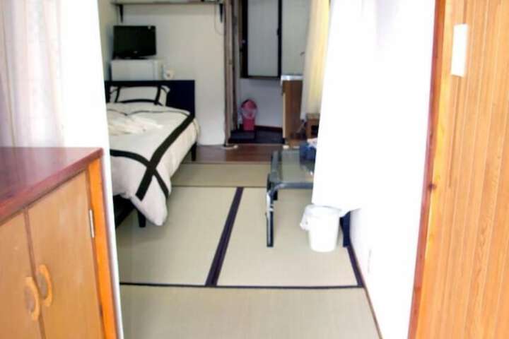 Room 26 of 58