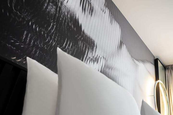 Room 17 of 58