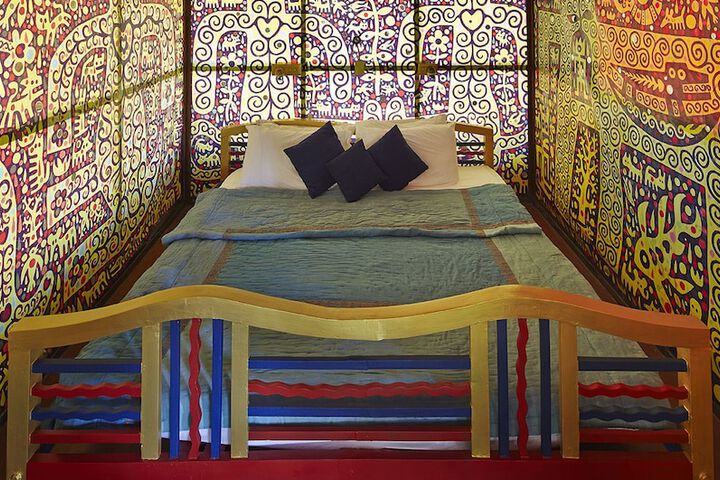 Room 4 of 51