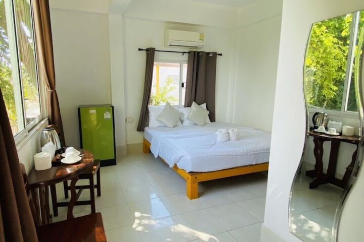 Room 28 of 131