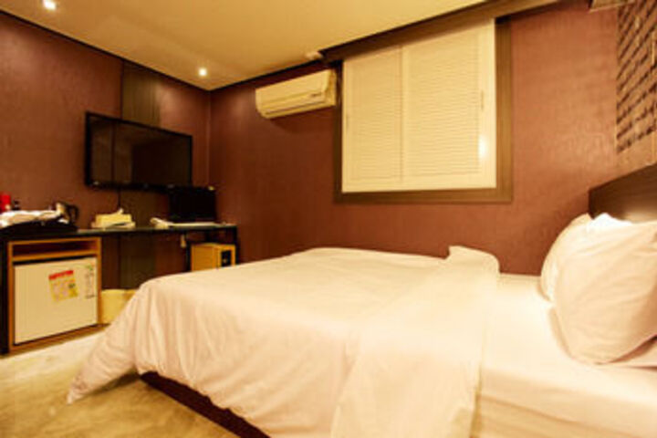Room 29 of 78