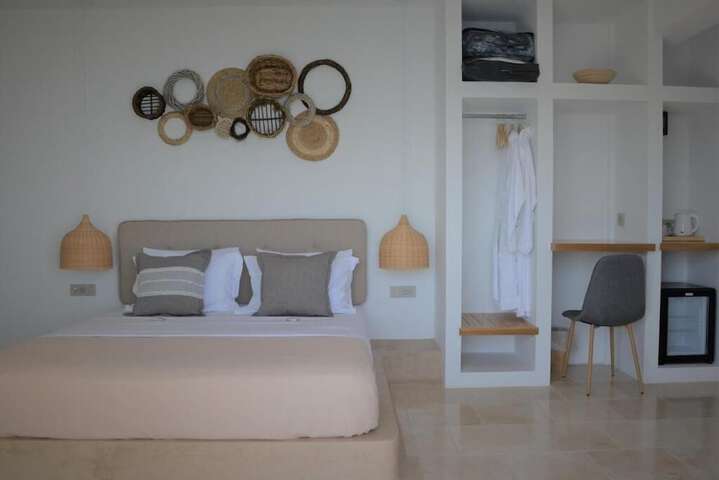 Room 7 of 67