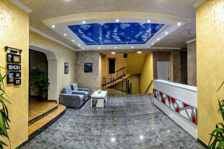 Hotel Interior 4 of 32