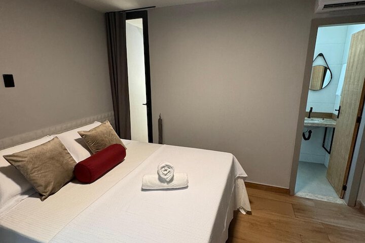 Room 10 of 30